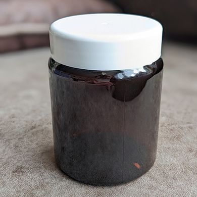 150 мл. 250 мл. Баночка коричневая (белая и черная крышки отдельно), пластик КГ250БК фото
